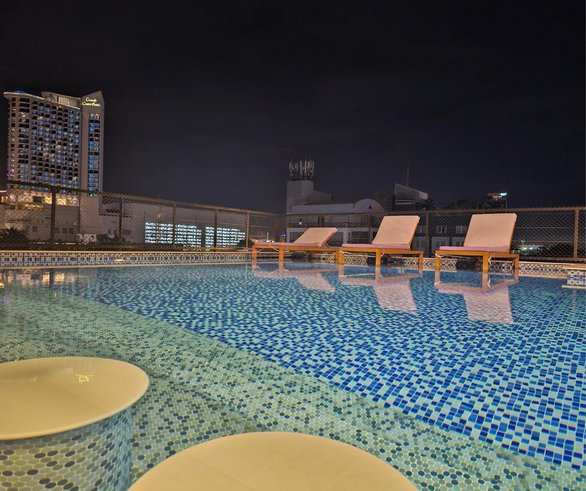 Xq Pattaya Hotel Exterior foto